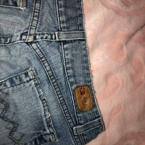 BKE jeans. Size 29x33 1/2.